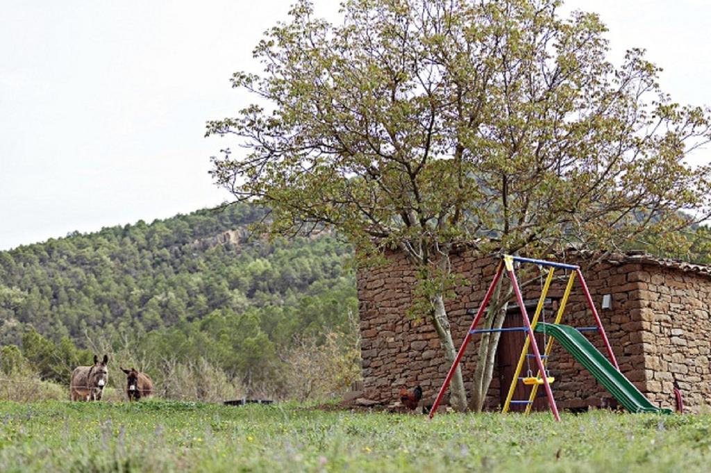 Masia Ca L'Anima Hotel La Baronia de Rialb Room photo