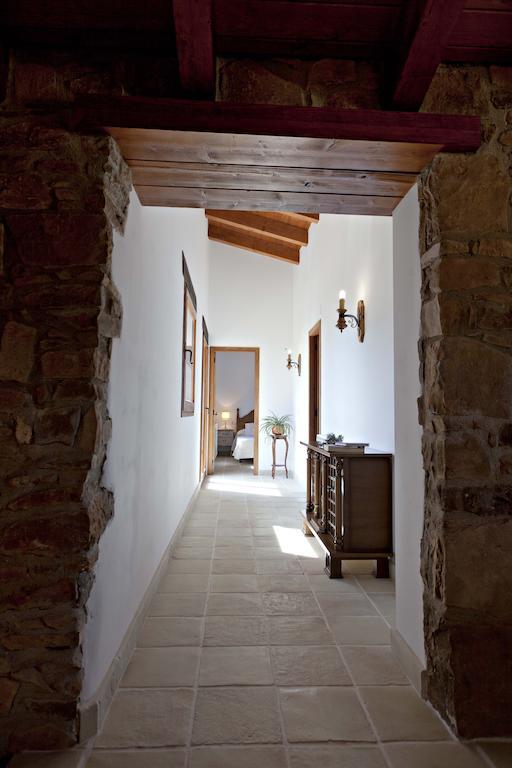 Masia Ca L'Anima Hotel La Baronia de Rialb Room photo